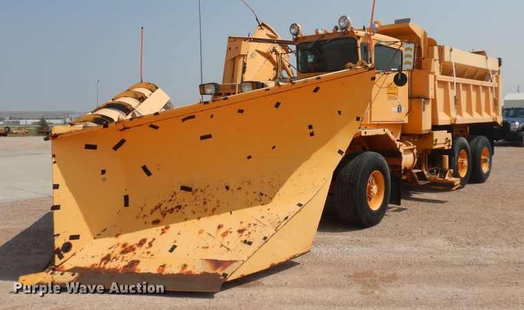 image for item KU9340 1989 Oshkosh PA-2526-1  dump truck