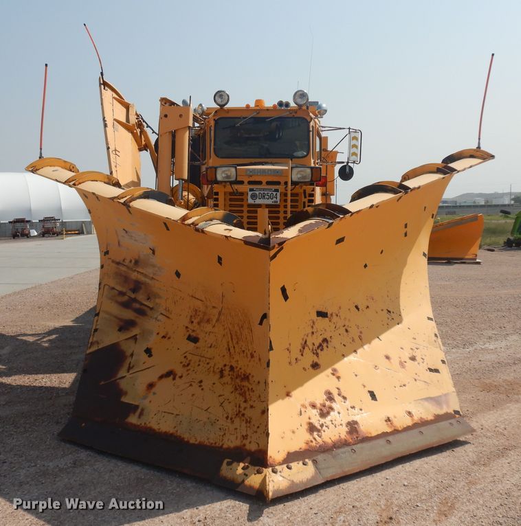 image for item KU9340 1989 Oshkosh PA-2526-1  dump truck