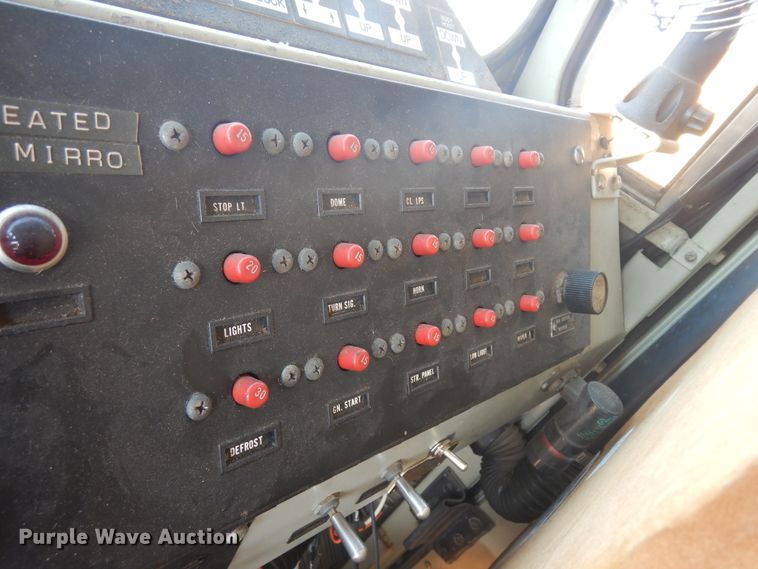 image for item KU9340 1989 Oshkosh PA-2526-1  dump truck