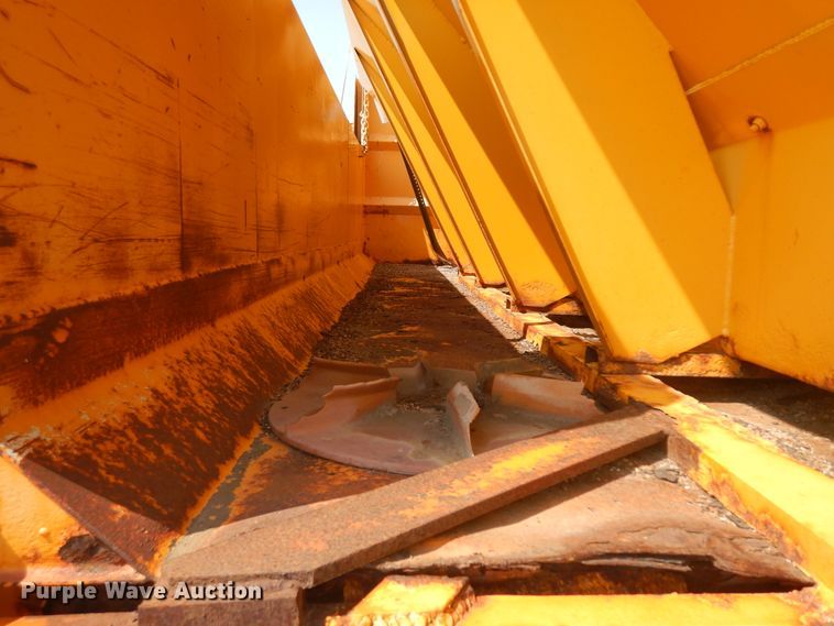 image for item KU9340 1989 Oshkosh PA-2526-1  dump truck