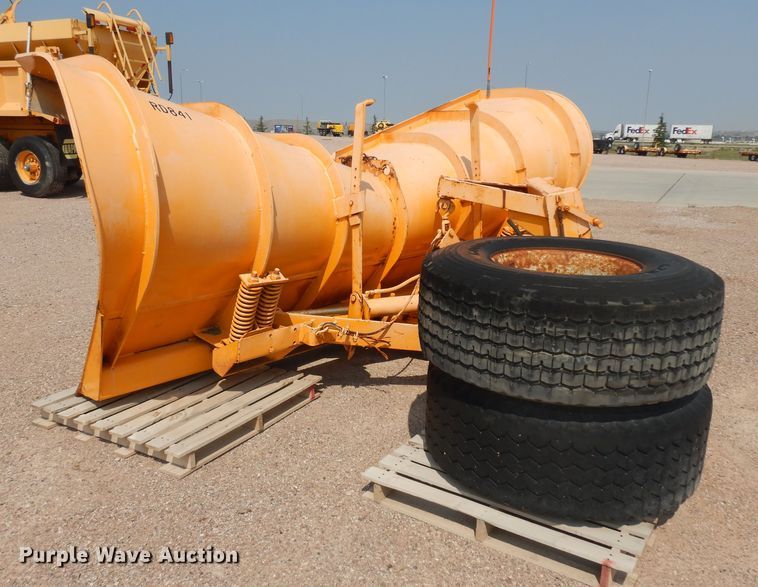 image for item KU9340 1989 Oshkosh PA-2526-1  dump truck