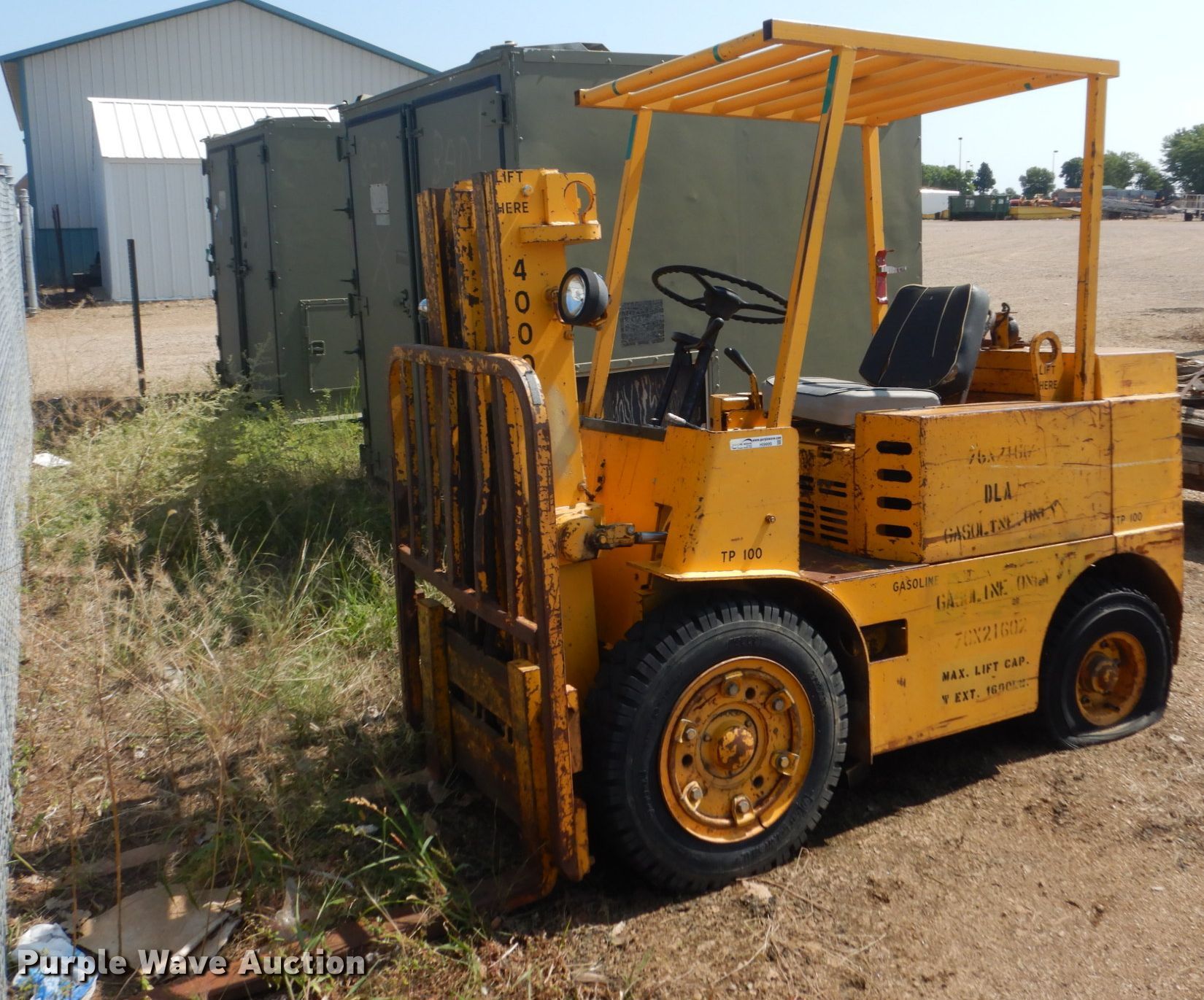 DSA ACP 40 PS forklift in Sioux Falls, SD Item HI9999 sold Purple Wave