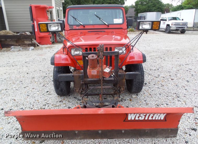 image for item DA7161 1994 Jeep Wrangler SE  SUV