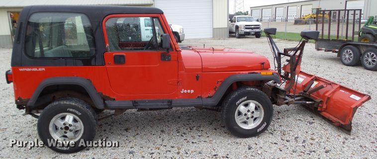 image for item DA7161 1994 Jeep Wrangler SE  SUV