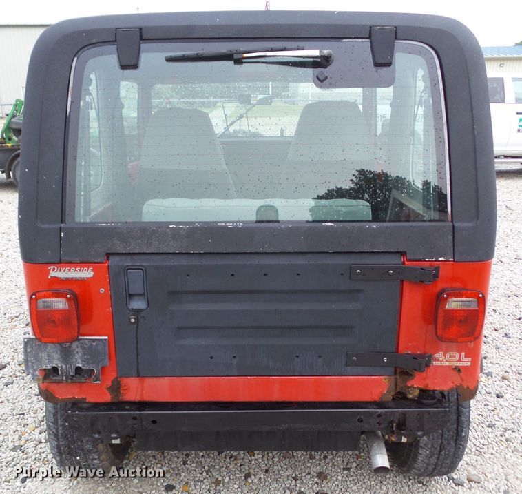 image for item DA7161 1994 Jeep Wrangler SE  SUV