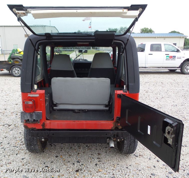 image for item DA7161 1994 Jeep Wrangler SE  SUV