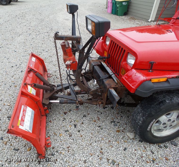 image for item DA7161 1994 Jeep Wrangler SE  SUV