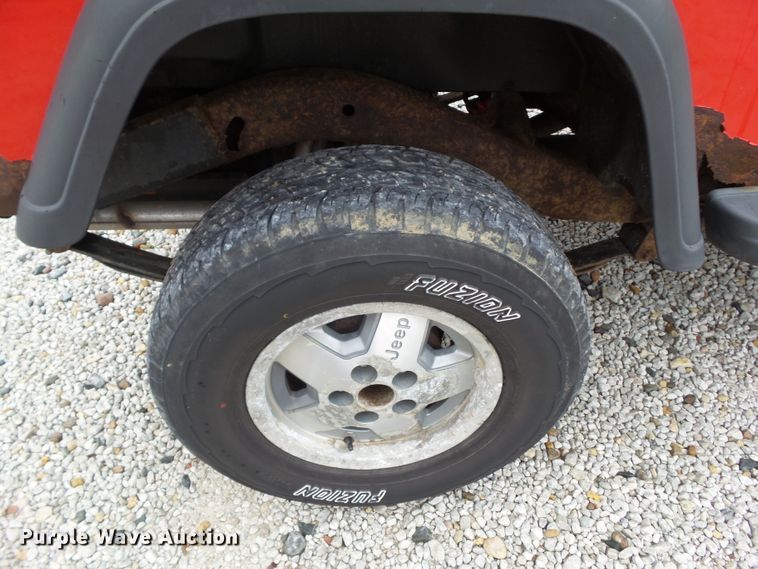 image for item DA7161 1994 Jeep Wrangler SE  SUV