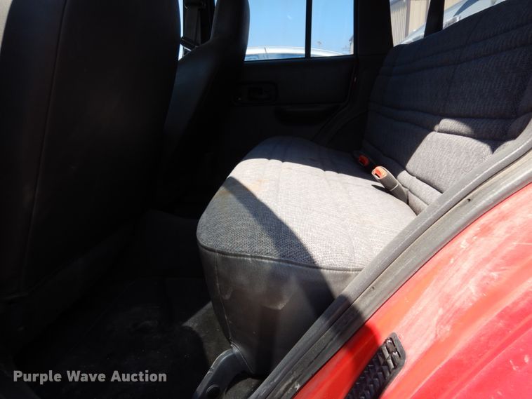 image for item DC2040 1999 Jeep Cherokee Sport  passenger vehicle