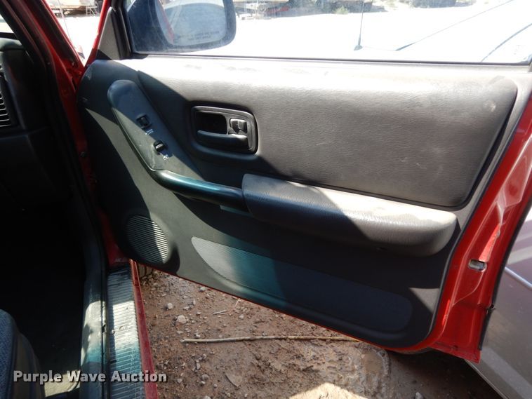 image for item DC2040 1999 Jeep Cherokee Sport  passenger vehicle