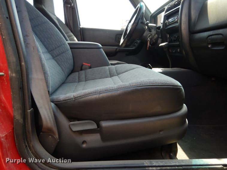image for item DC2040 1999 Jeep Cherokee Sport  passenger vehicle