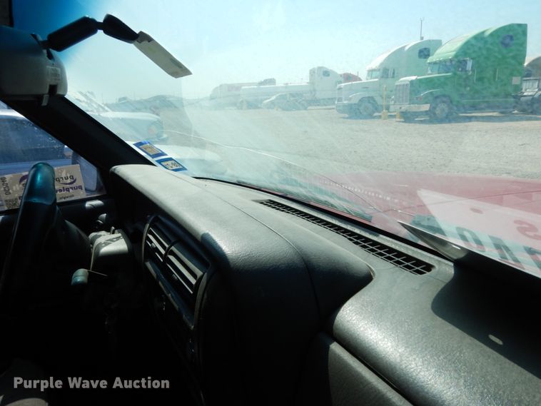 image for item DC2040 1999 Jeep Cherokee Sport  passenger vehicle