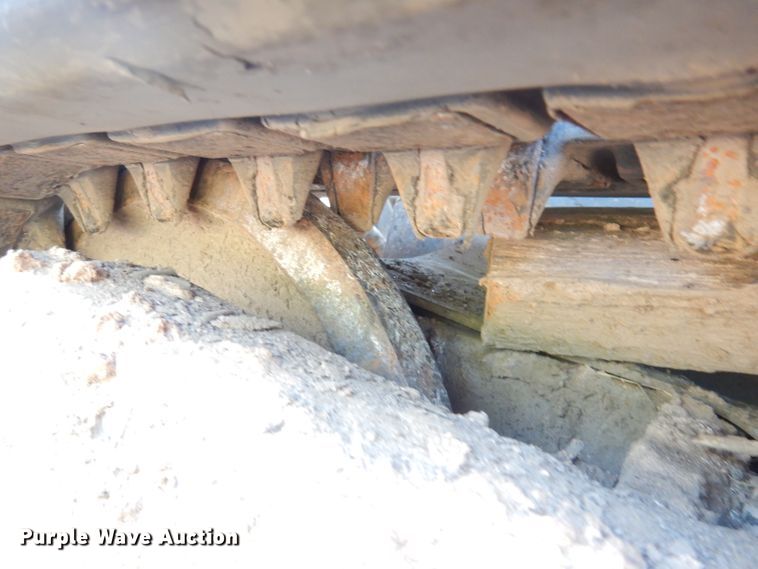 image for item DG0870 2011 Takeuchi TL230 Series II  tracked skid steer loader