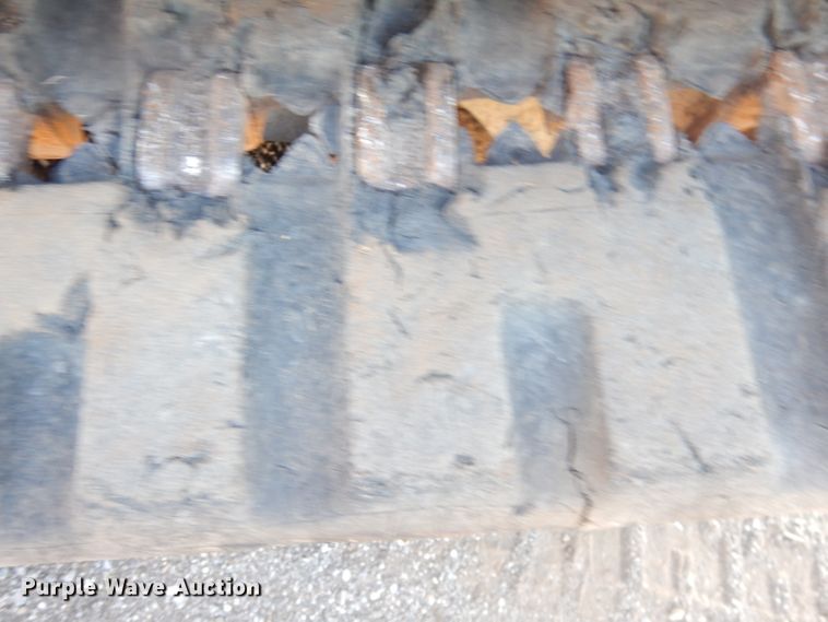 image for item DG0870 2011 Takeuchi TL230 Series II  tracked skid steer loader