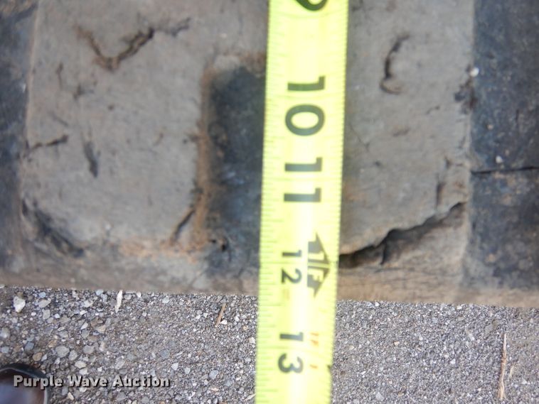 image for item DG0870 2011 Takeuchi TL230 Series II  tracked skid steer loader