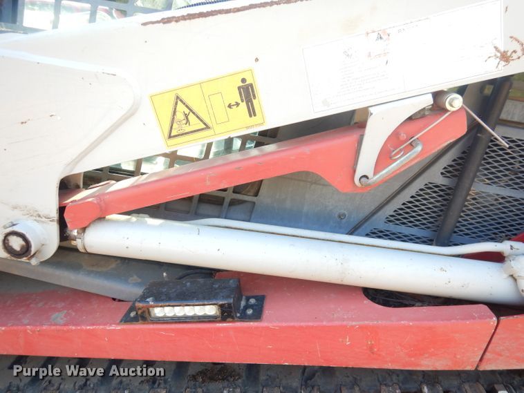image for item DG0870 2011 Takeuchi TL230 Series II  tracked skid steer loader