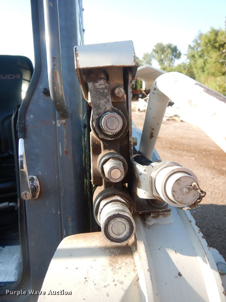 image for item DG0870 2011 Takeuchi TL230 Series II  tracked skid steer loader