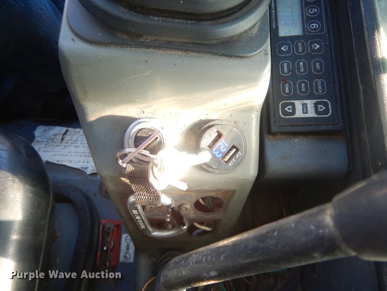 image for item DG0870 2011 Takeuchi TL230 Series II  tracked skid steer loader