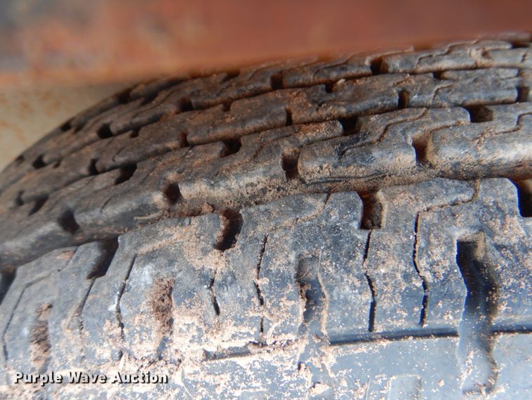 image for item DG1709 2008 Diamond T  utility trailer