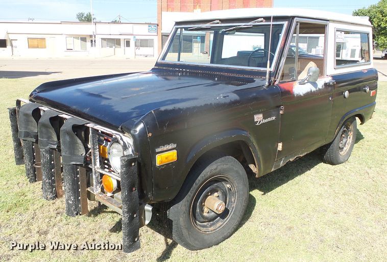 image for item DI5714 1971 Ford Bronco  SUV