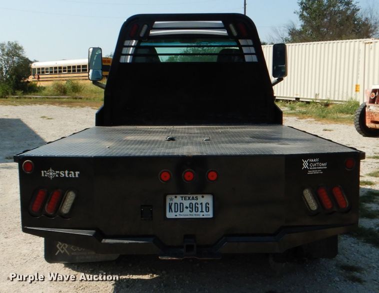 image for item DJ0787 2006 GMC C5500  flatbed truck