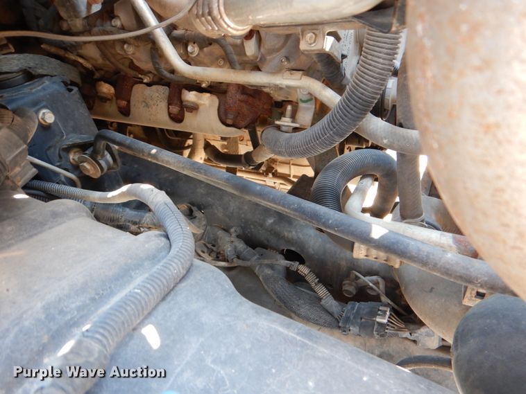 image for item DJ0787 2006 GMC C5500  flatbed truck