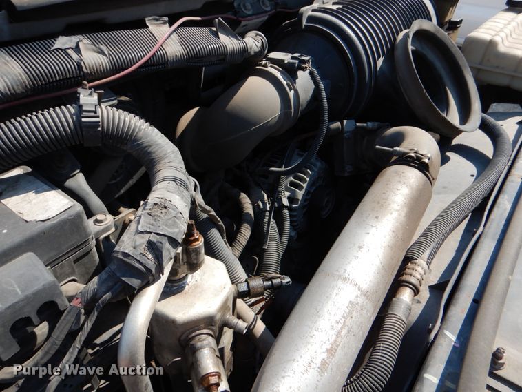 image for item DJ0787 2006 GMC C5500  flatbed truck