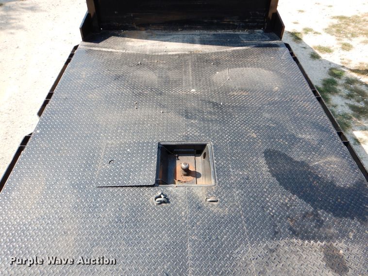 image for item DJ0787 2006 GMC C5500  flatbed truck