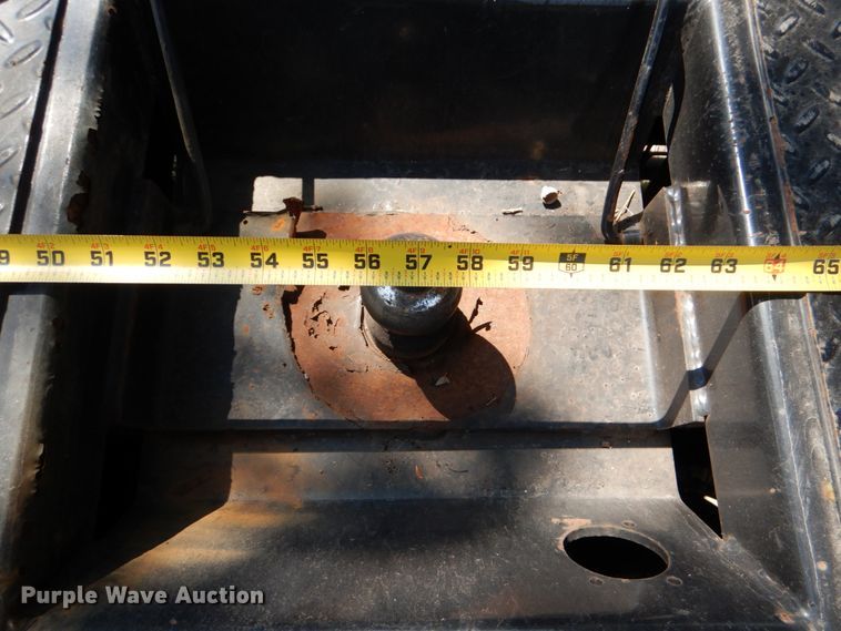 image for item DJ0787 2006 GMC C5500  flatbed truck