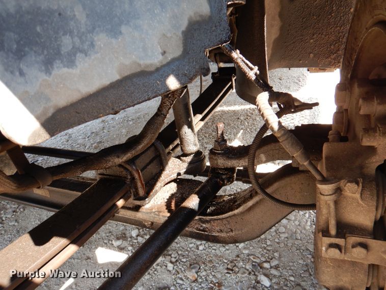 image for item DJ0787 2006 GMC C5500  flatbed truck