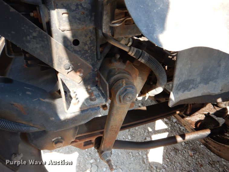 image for item DJ0787 2006 GMC C5500  flatbed truck