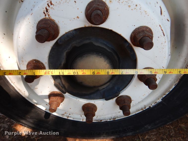 image for item DJ0787 2006 GMC C5500  flatbed truck