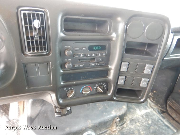 image for item DM0049 2006 GMC C5500  flatbed truck