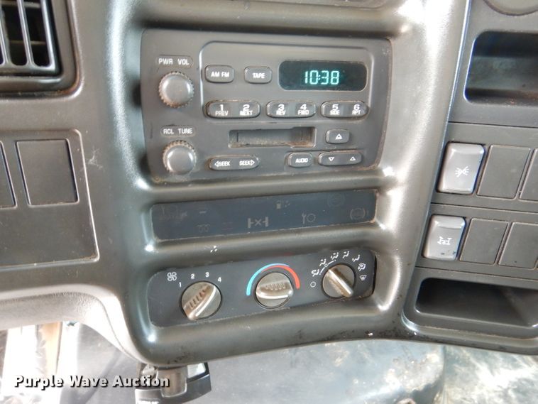 image for item DM0049 2006 GMC C5500  flatbed truck