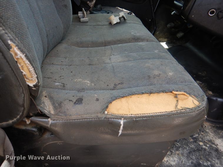 image for item DM0049 2006 GMC C5500  flatbed truck