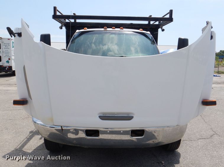 image for item DM0049 2006 GMC C5500  flatbed truck