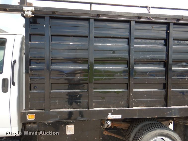 image for item DM0049 2006 GMC C5500  flatbed truck