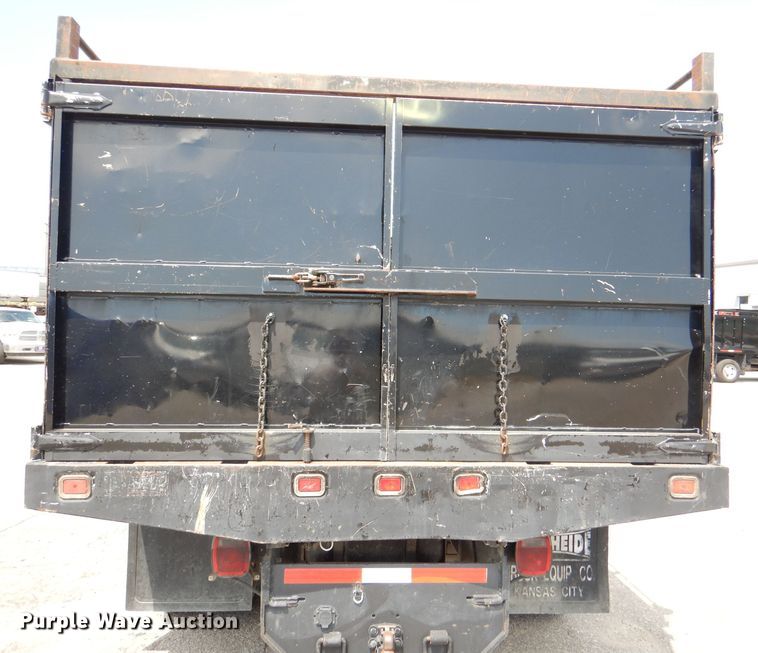 image for item DM0049 2006 GMC C5500  flatbed truck