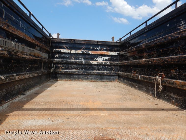 image for item DM0049 2006 GMC C5500  flatbed truck