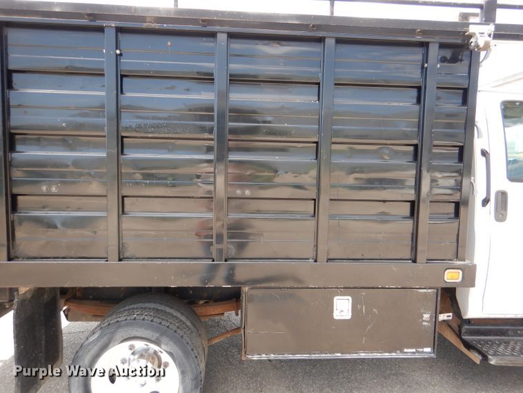 image for item DM0049 2006 GMC C5500  flatbed truck