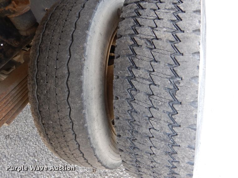 image for item DM0049 2006 GMC C5500  flatbed truck