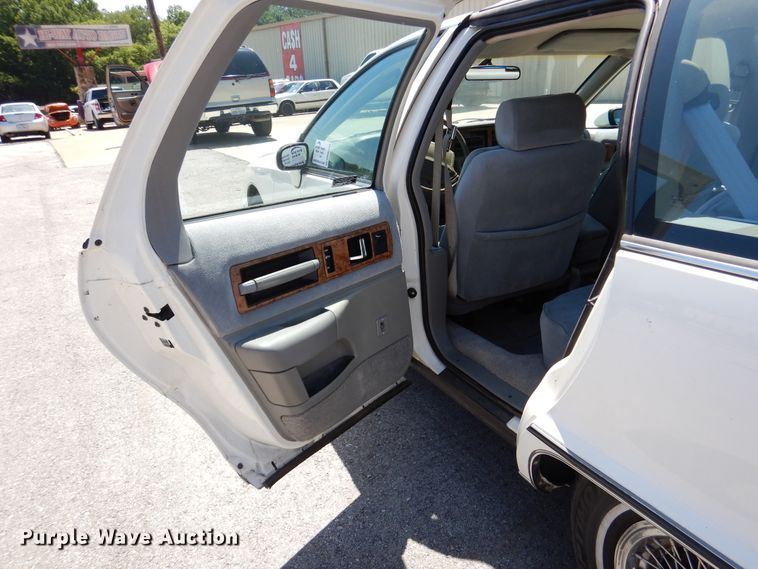 image for item DM6430 1992 Chevrolet Caprice Wagon