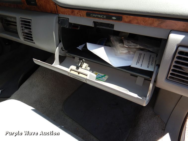 image for item DM6430 1992 Chevrolet Caprice Wagon