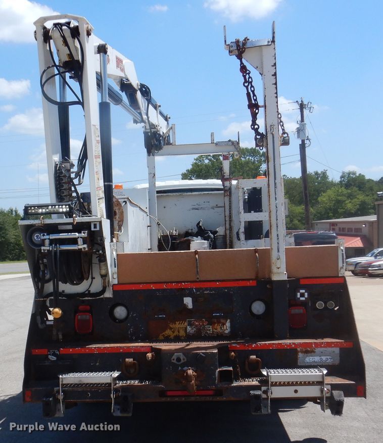 image for item DM6431 2010 International 7400  utility / service truck