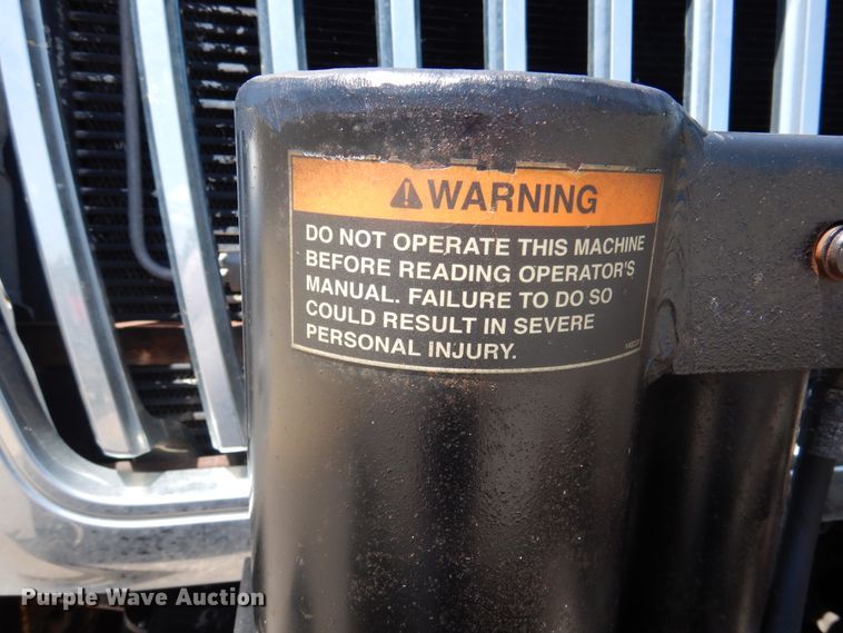 image for item DM6431 2010 International 7400  utility / service truck