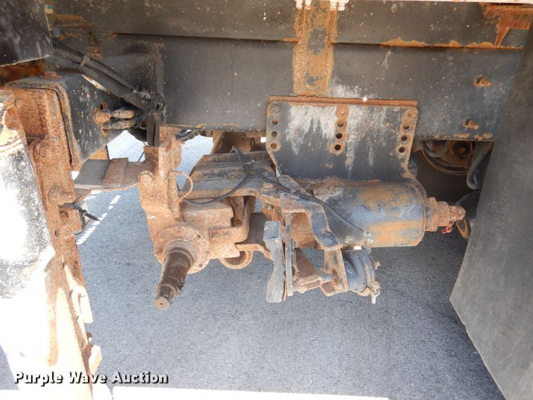 image for item DM6431 2010 International 7400  utility / service truck