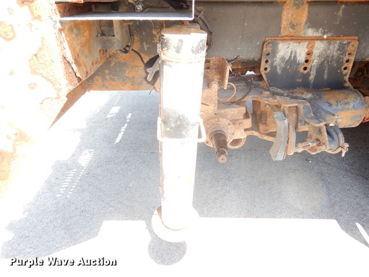 image for item DM6431 2010 International 7400  utility / service truck