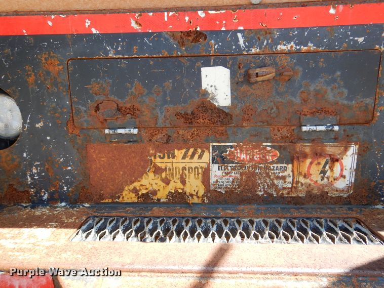 image for item DM6431 2010 International 7400  utility / service truck