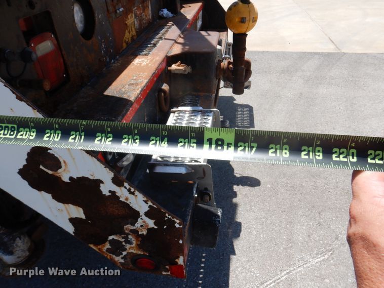 image for item DM6431 2010 International 7400  utility / service truck