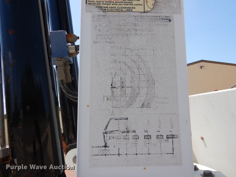 image for item DM6431 2010 International 7400  utility / service truck